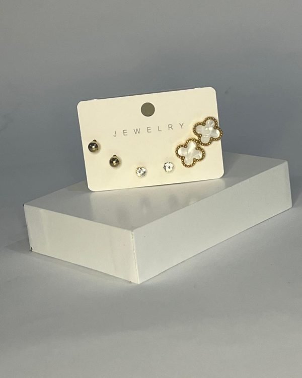 Clover Stud Set